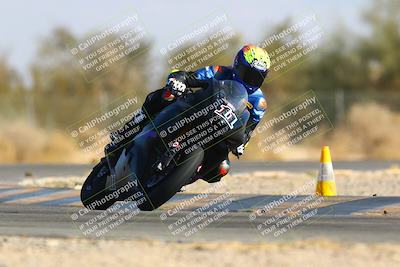 media/Jan-14-2024-SoCal Trackdays (Sun) [[2e55ec21a6]]/Turn 2 (1025am)/